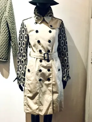 Burberry Coat Jacquard Sleeves