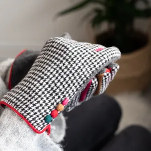 Houndstooth Gloves