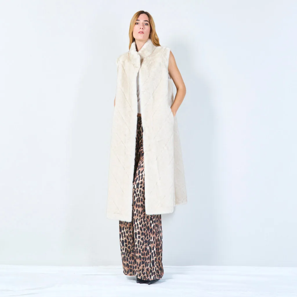 Long quilted faux fur vest wholesale