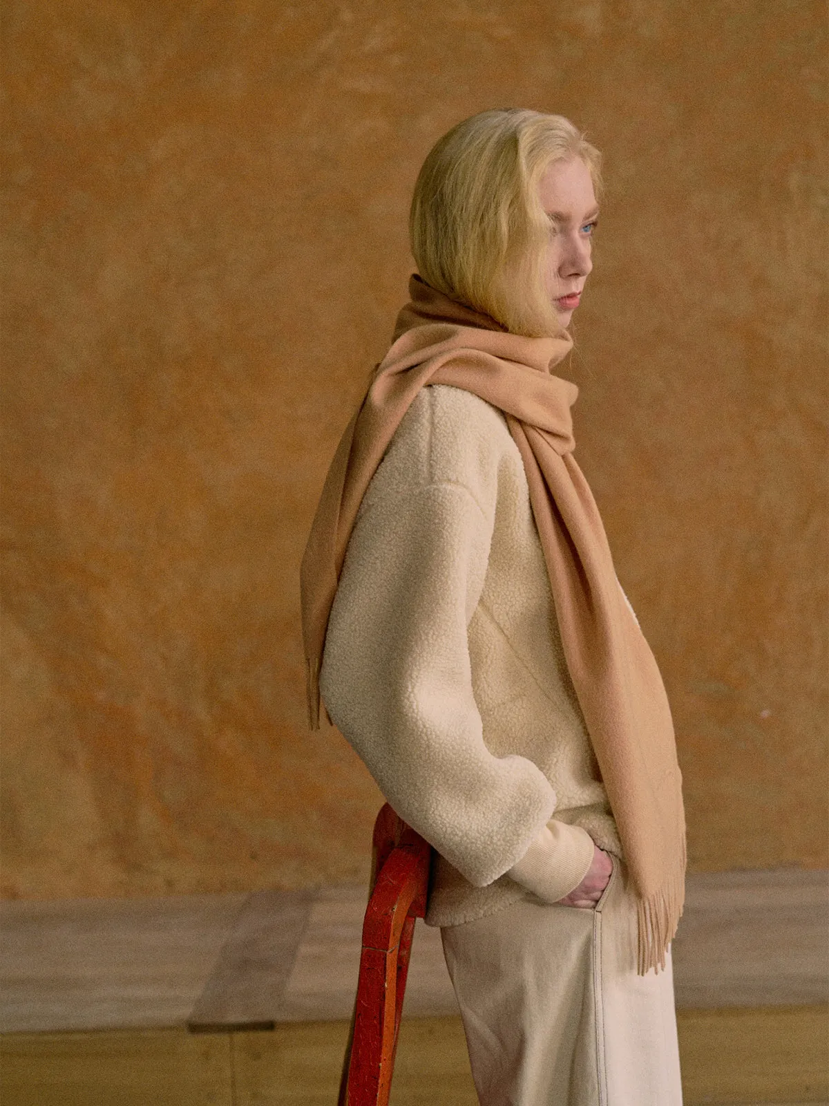 "Lost in Warmth" Classic Cashmere Scarf - Camel