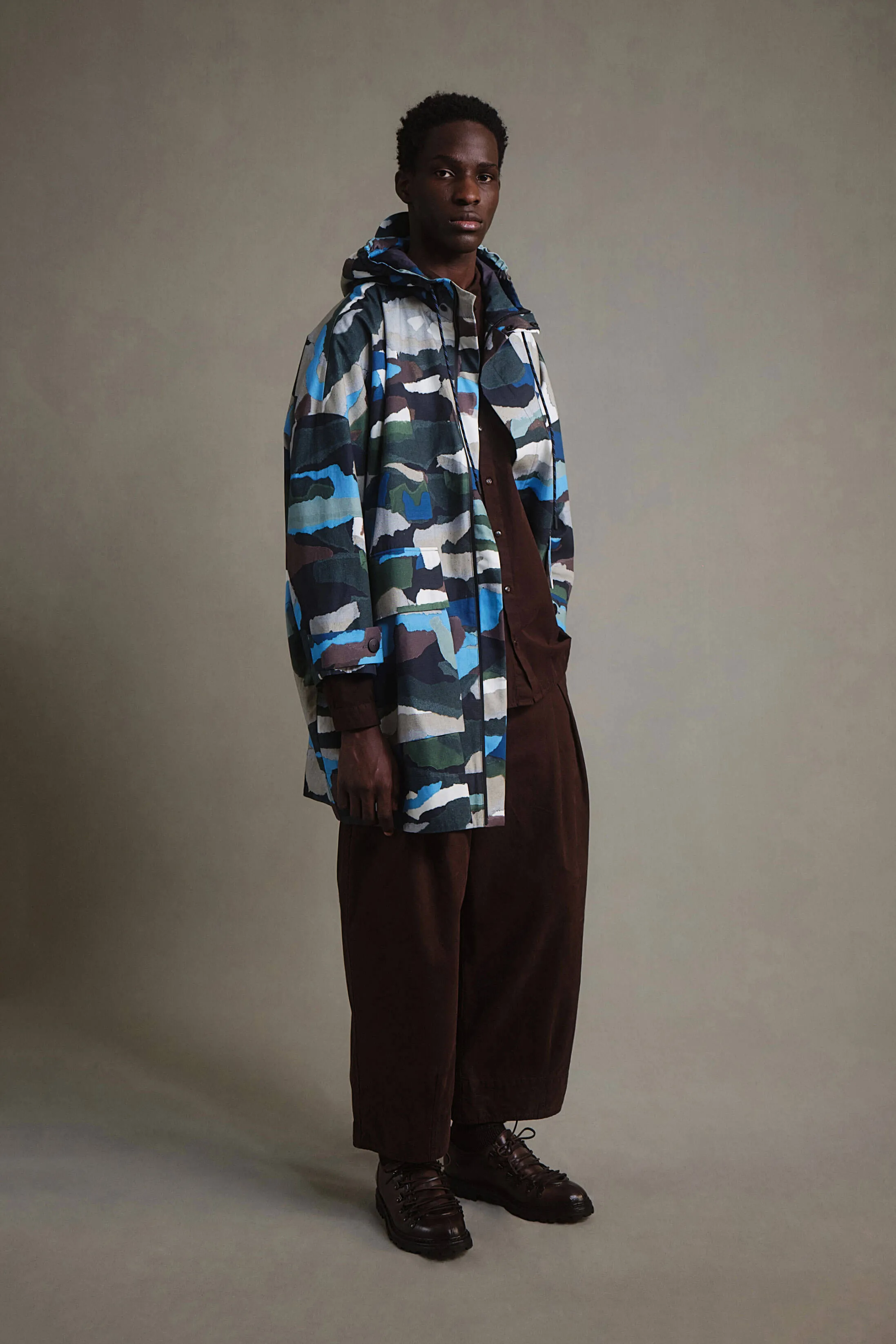 THE WAYFINDER COAT / TORN PAPER CAMO